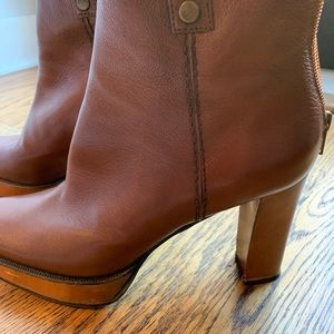 Brown leather short boots